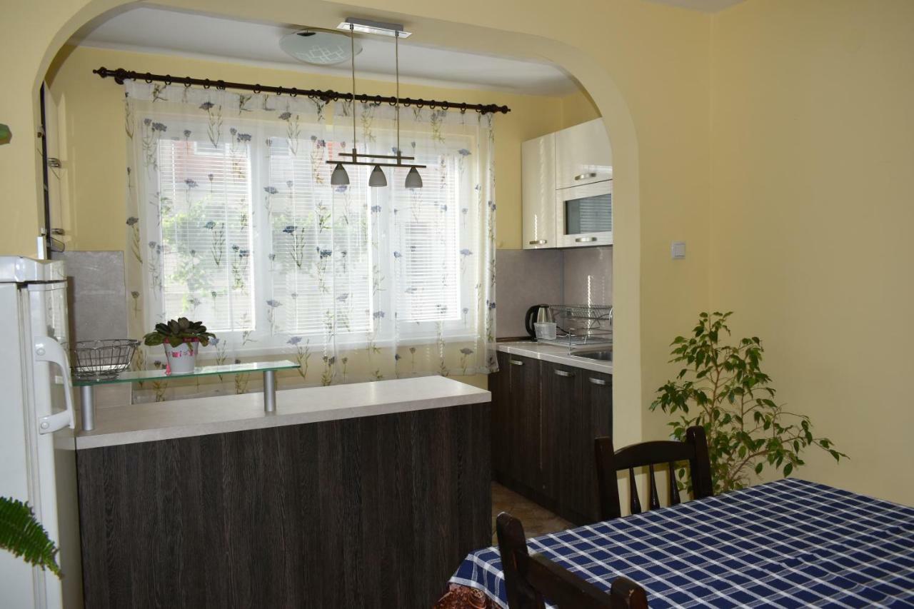 Амбър Апартамент И Стая За Гости Sozopol Exterior foto